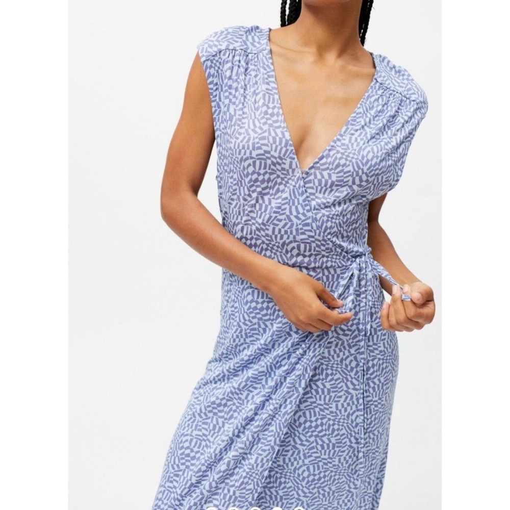 Urban Outfitters Women's Zina Wrap V-Neck Midi Dress, Large, NWT